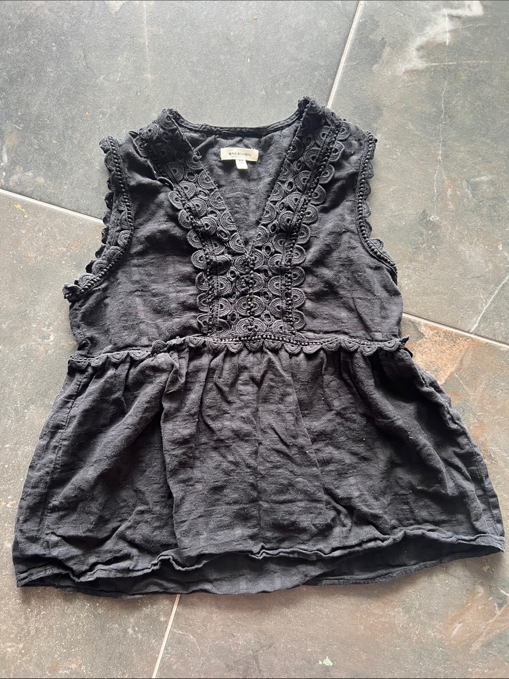 Max Studio Gauze Gingham Black Lace-Trim V-Neck Peplum Tank